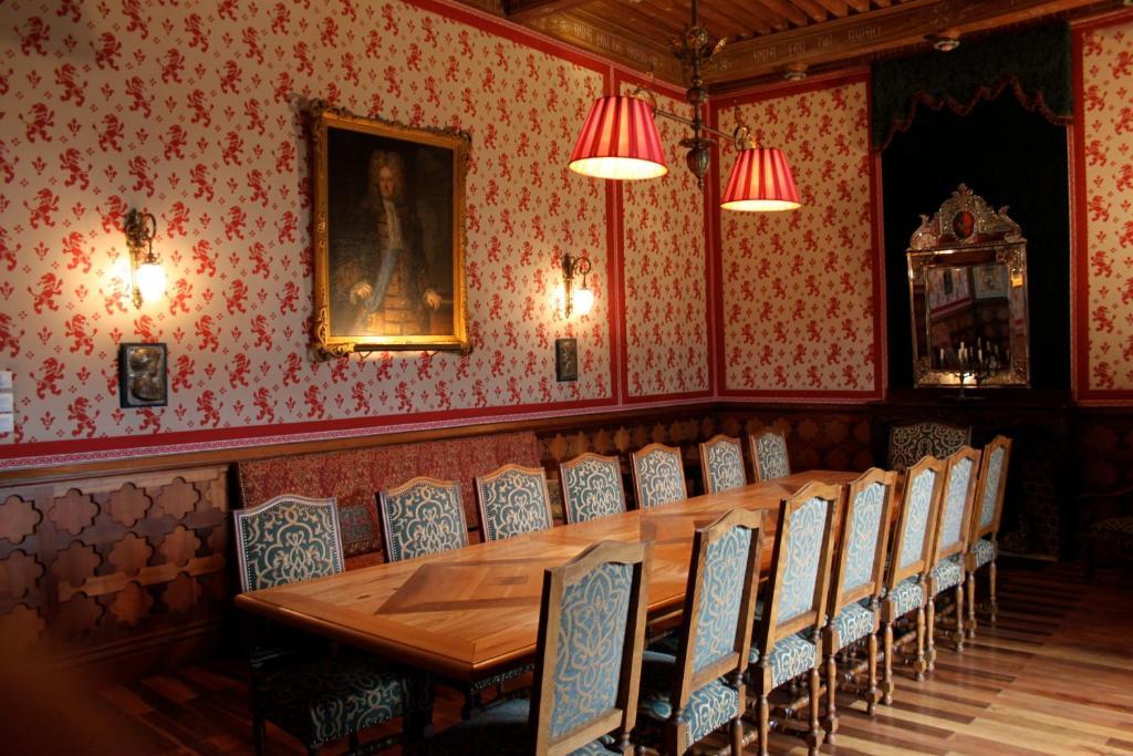 Chateau De Picomtal Кро Экстерьер фото